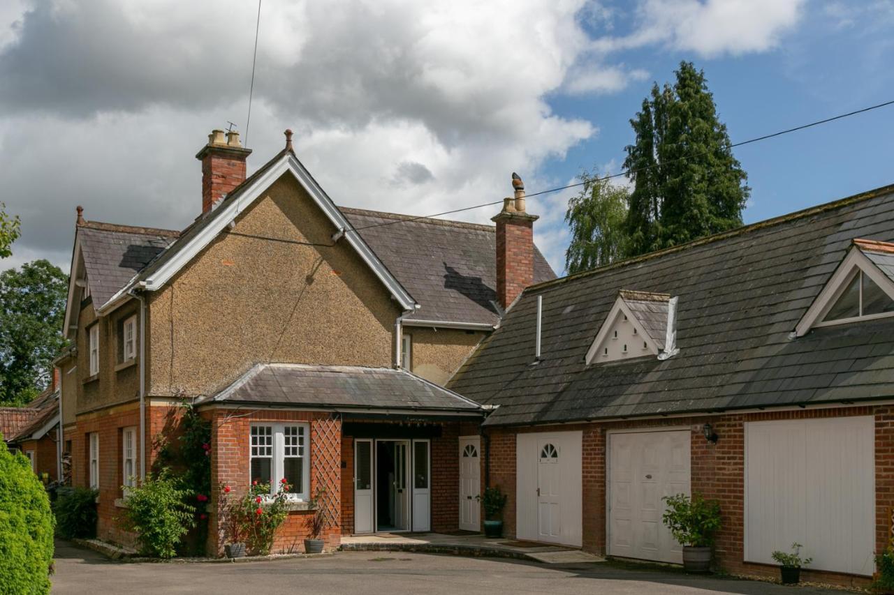 Bed and Breakfast The Garden House Grittleton Esterno foto